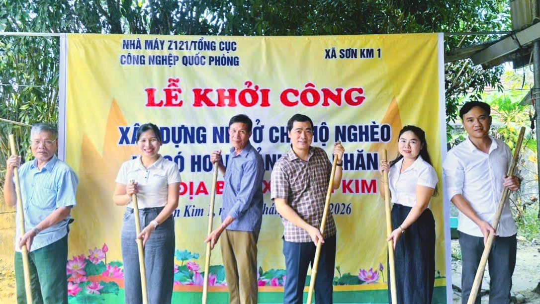 Xã Sơn Kim 1 tổ chức lễ khởi công xây dựng nhà ở cho các hộ nghèo, hộ có hoàn cảnh khó khăn