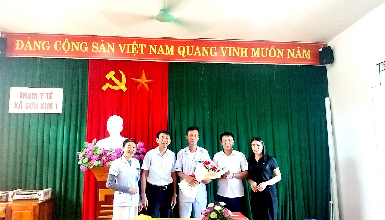 Chúc mừng Trạm y tế xã Sơn Kim 1 đạt giải nhì cuộc thi cơ sở y tế "Xanh - Sạch - Đẹp" toàn quốc