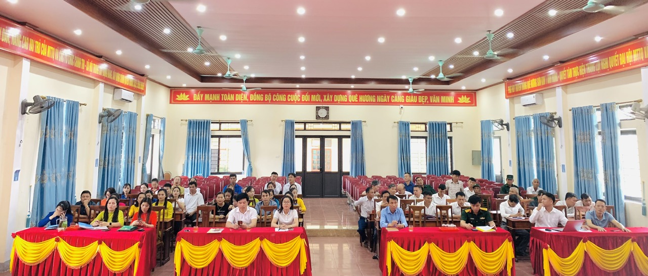 UBMTTQ VIỆT NAM XÃ SƠN KIM 1 CÔNG BỐ CÁC QUYẾT ĐỊNH THÀNH LẬP BAN CÔNG TÁC MẶT TRẬN THÔN, CÁC CHI HỘI, CHI ĐOÀN SAU SẮP XẾP THÔN