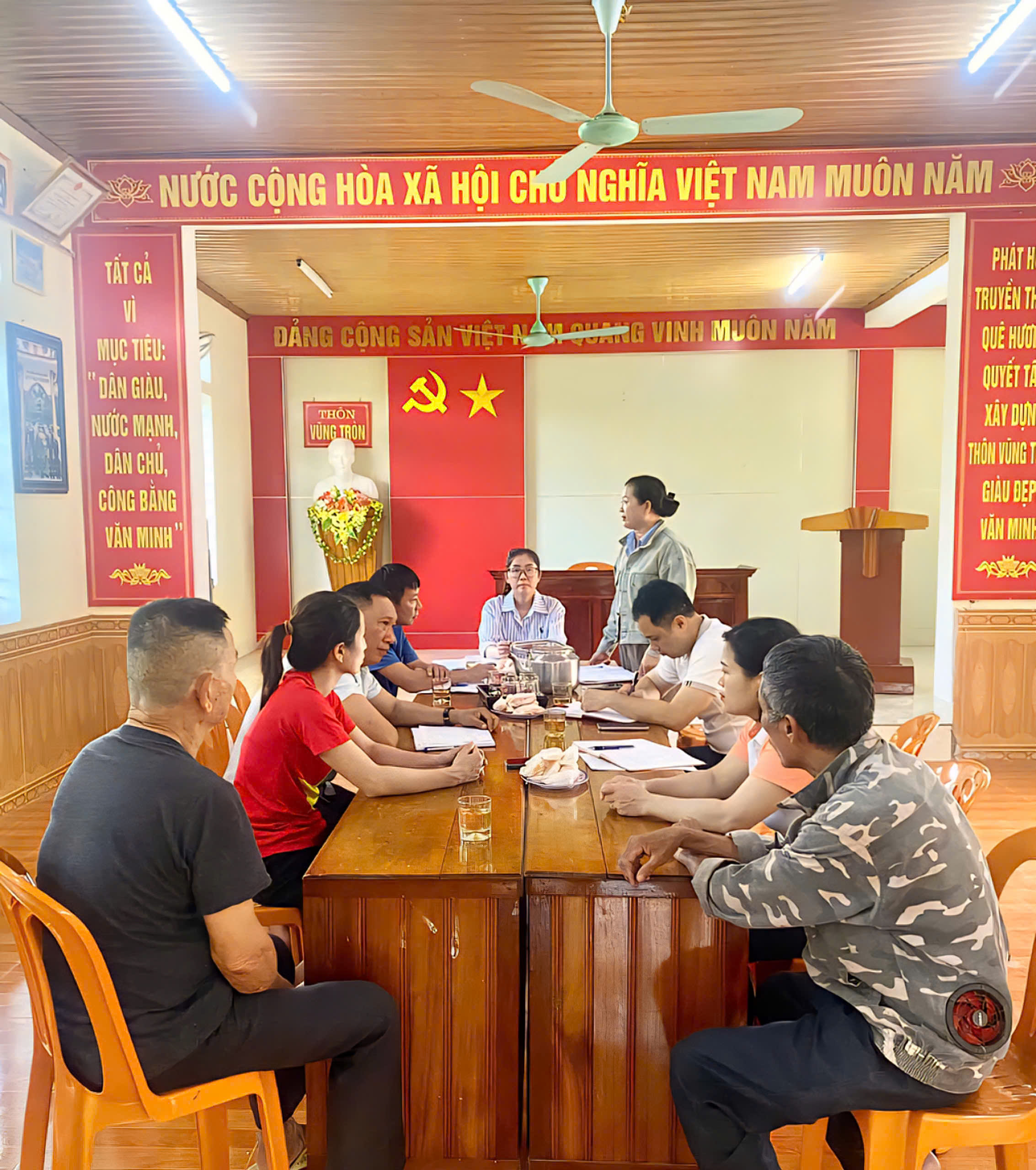 Công tác xây dựng, chỉnh đốn Đảng; kiểm tra, giám sát; xây dựng đội ngũ cán bộ các cấp trong giai đoạn hiện nay