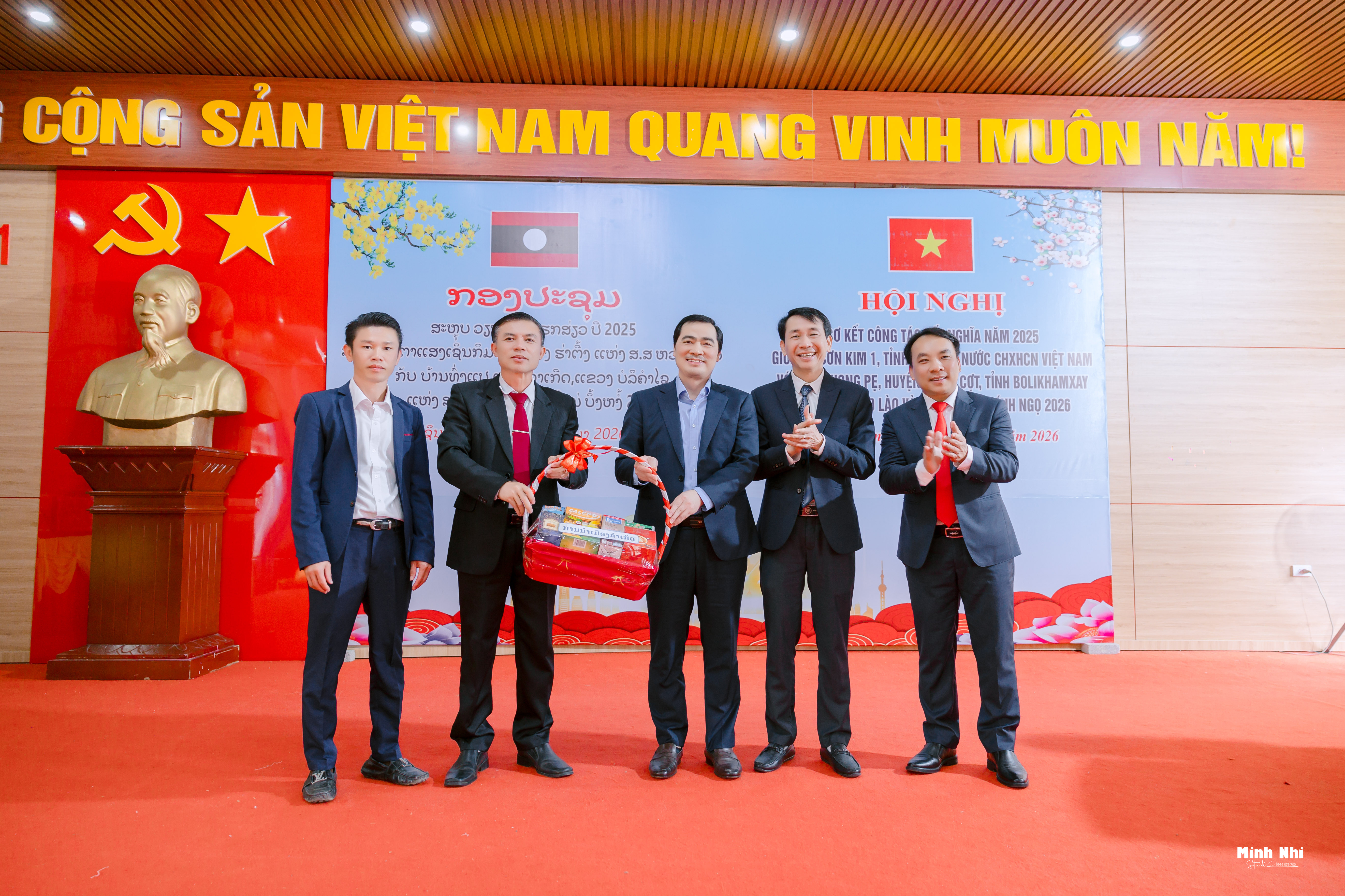 XÃ SƠN KIM 1 TỔ CHỨC HỘI NGHỊ SƠ KẾT CHƯƠNG TRÌNH KẾT NGHĨA VỚI BẢN THỌONG PẸ NĂM 2025, TRIỂN KHAI NHIỆM VU NĂM 2026