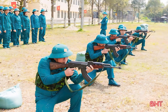 Công tác huấn luyện, giao quân, hậu phương quân đội;  phối hợp trong công tác quốc phòng toàn dân