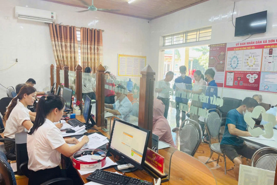 Chính phủ ban hành Nghị quyết số 66.22/2026/NQ-CP về phát triển công dân số: Thúc đẩy tích hợp giấy tờ điện tử, miễn giảm phí, lệ phí khi thực hiện dịch vụ công trực tuyến 