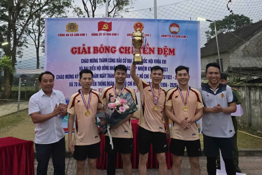 Sôi nổi giải bóng chuyền Đệm chào mừng thành công cuộc bầu cử Đại biểu Quốc hội và Đại biểu HĐND các cấp